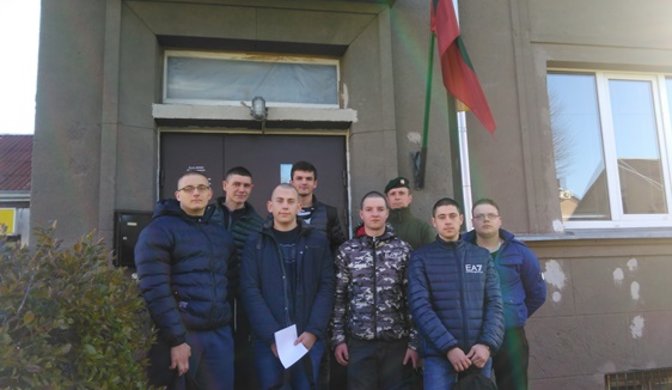 Šauktiniai pradeda tarnybą Vytenio bendrosios paramos logistikos batalione 