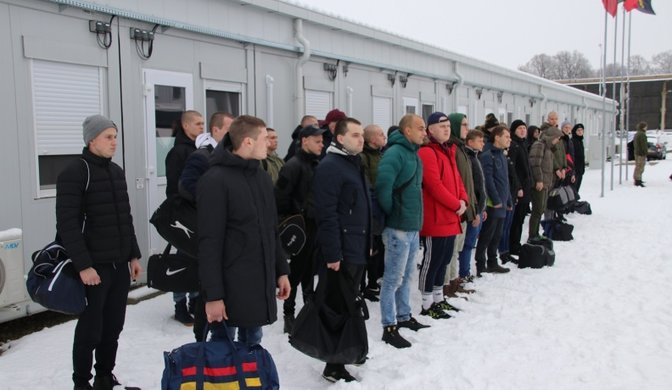 Daugiau kaip pusė tūkstančio Lietuvos piliečių pradeda tarnybą Lietuvos kariuomenėje