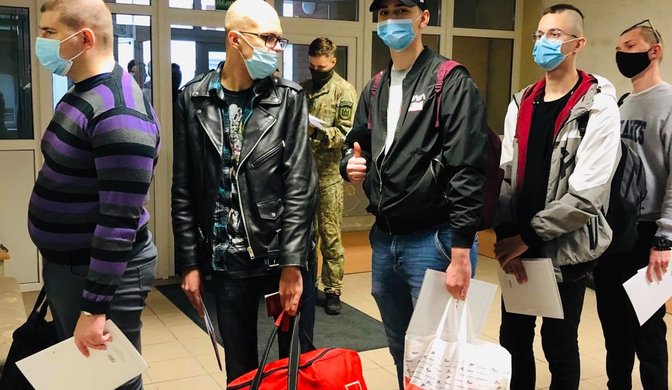 Viename iš geidžiamiausių kariuomenės batalionų tarnybą pradeda beveik pusė tūkstančio naujų karių