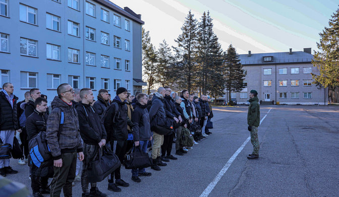 To dar nebuvo: tapti dragūnais ir atlikti tarnybą Lietuvos kariuomenėje panoro gerokai daugiau...