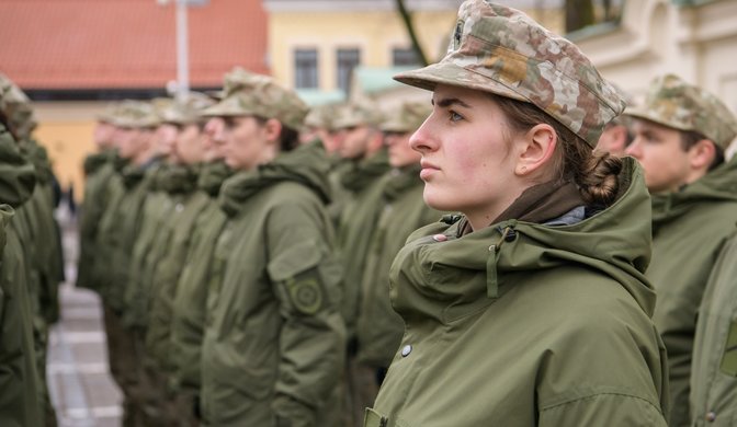 Jaunesniųjų karininkų vadų mokymų studentams – galimybė gauti studijų kompensaciją ir...